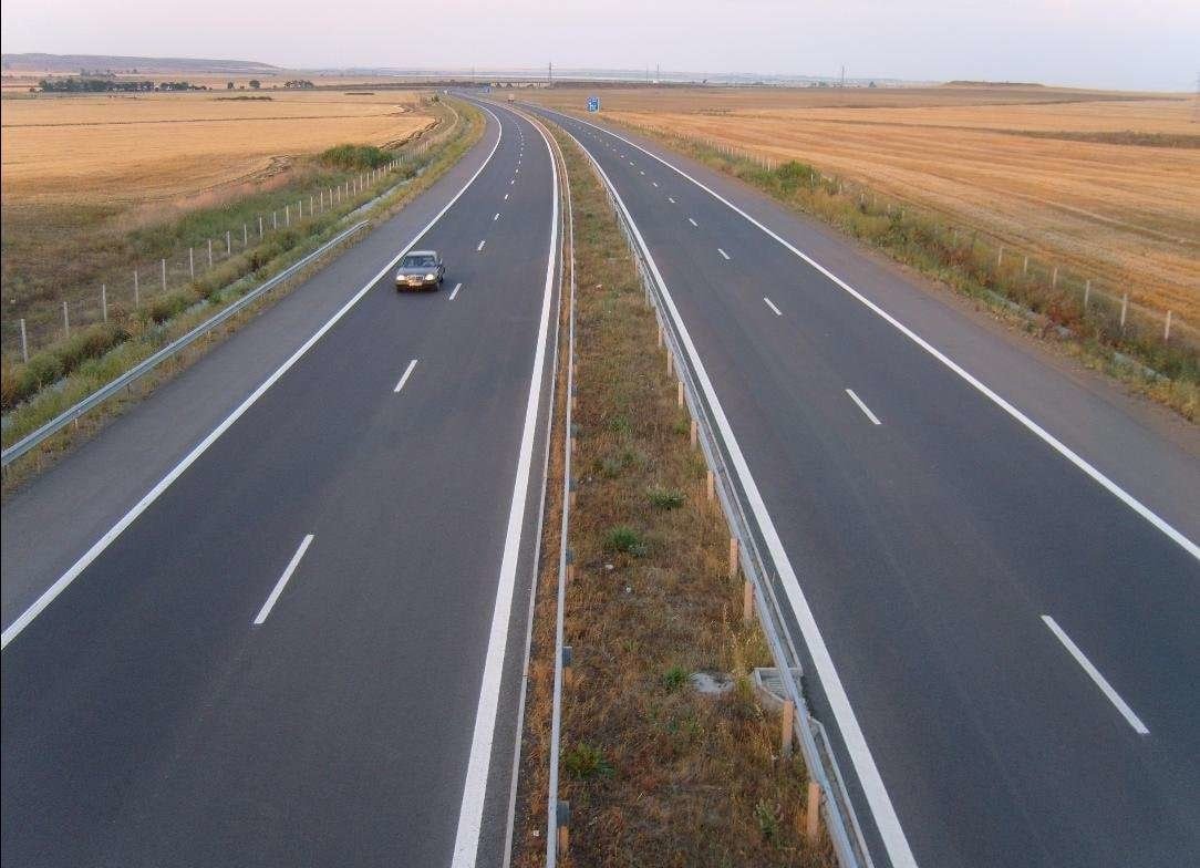 Surxondaryoda avtomobil yo‘lida tezlik 130 km/soat etib belgilanmoqda
