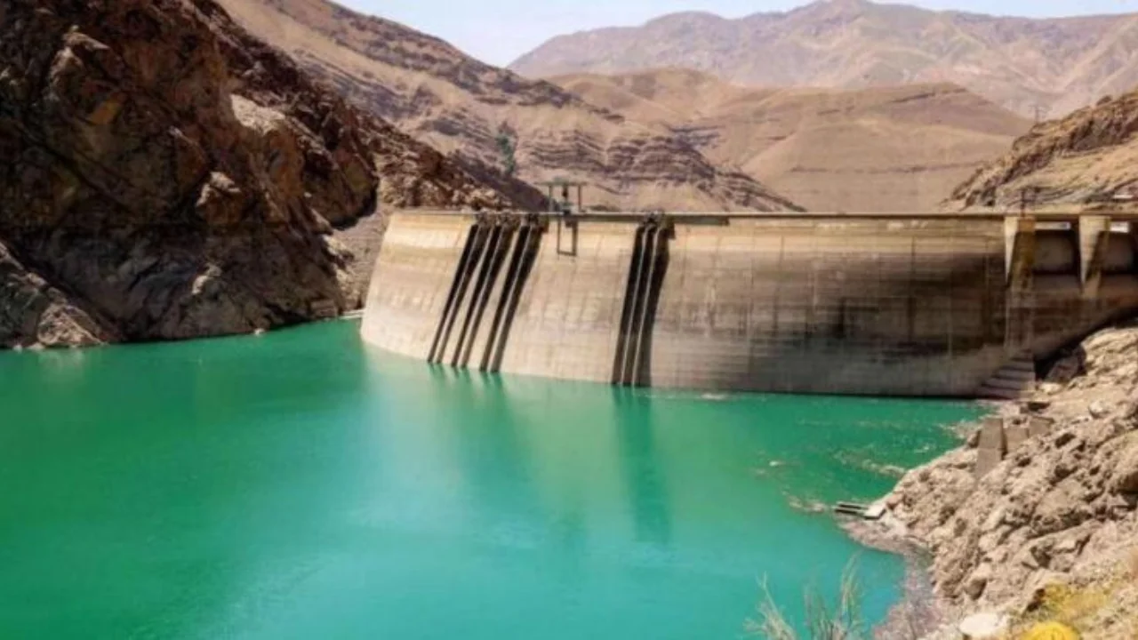 Tehronda ichimlik suvi tugayapti: millionlab aholi xavf ostida