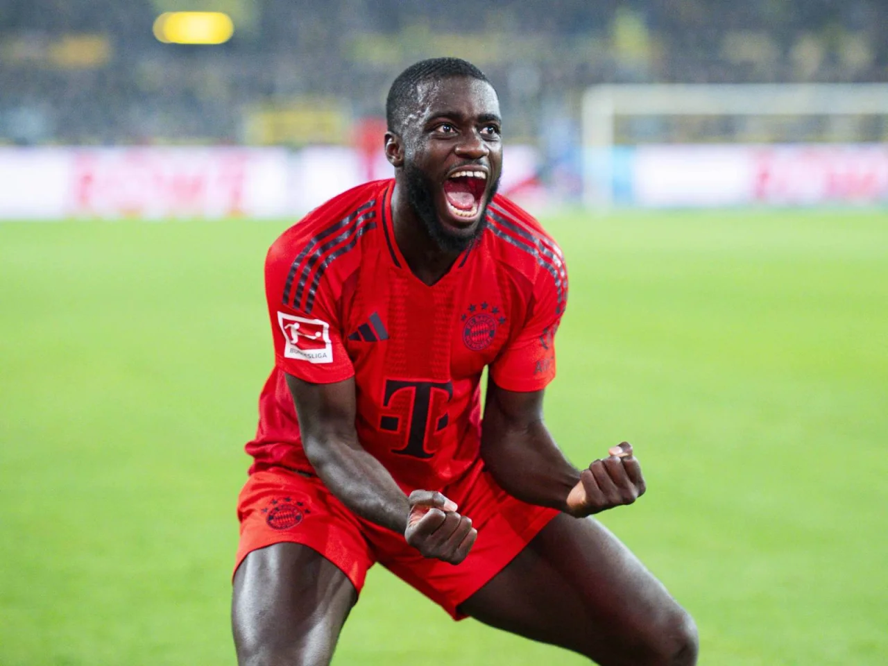 “Barselona” va “Real” Dayo Upamekano uchun kurash boshladi