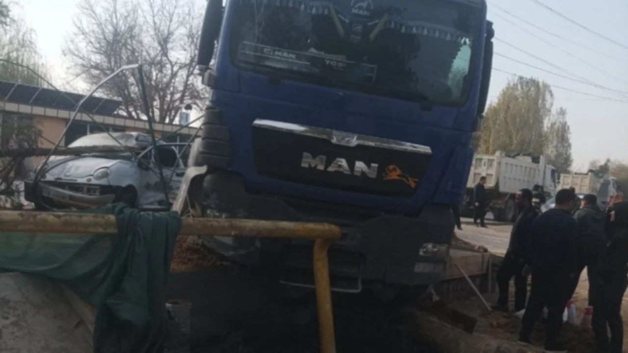 MAN yuk mashinasi Parkentda 4 ta mahallani gazsiz qoldirdi