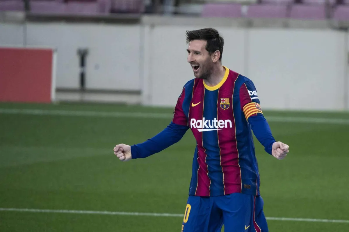 Messi: Barselonani orzuimdagidek tark etmadim