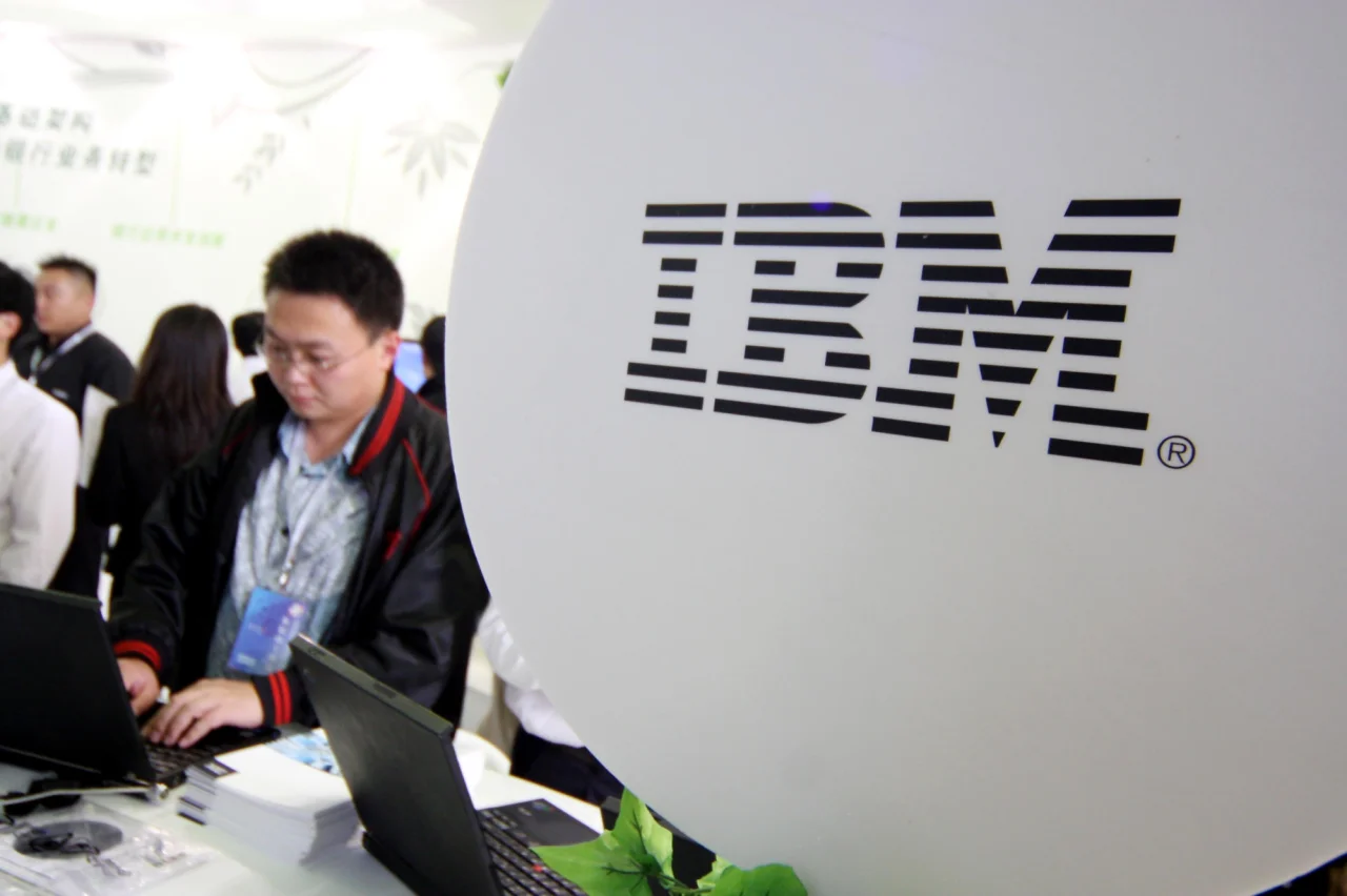 IBM inson resurslarini sun’iy intellekt agentlariga almashtirmoqda