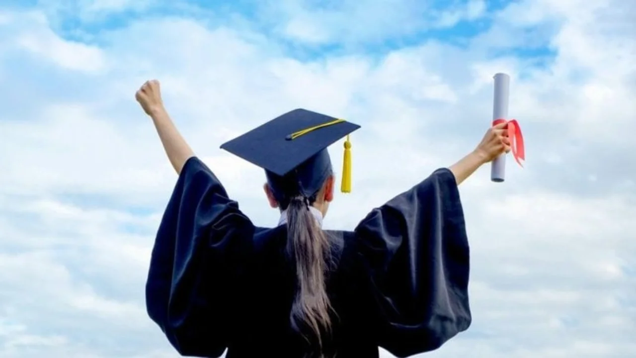 Nega qizlar oliy ta’limga yigitlardan ko‘proq kirmoqda?