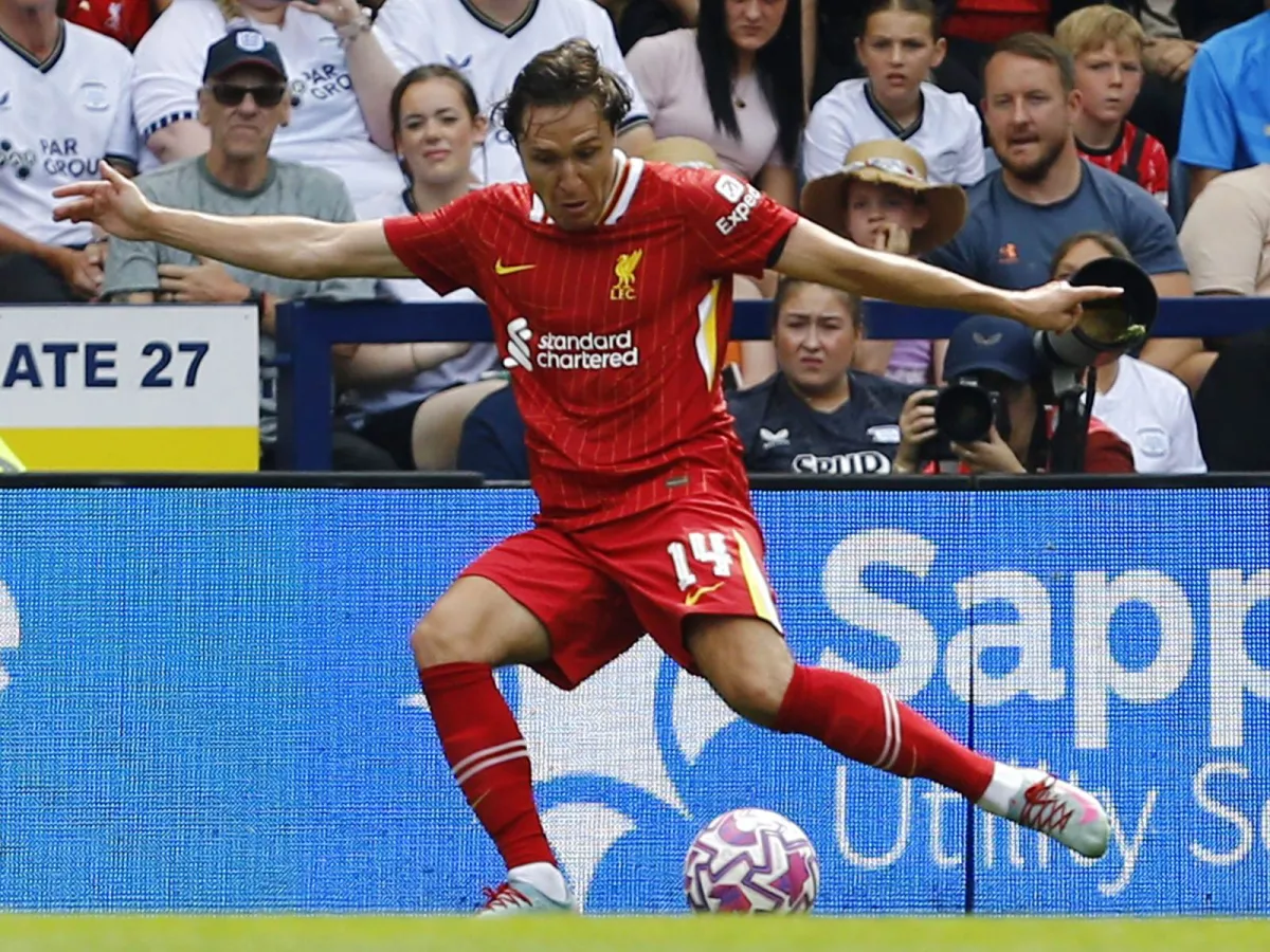 Napoli Liverpul futbolchisiga qiziqmoqda