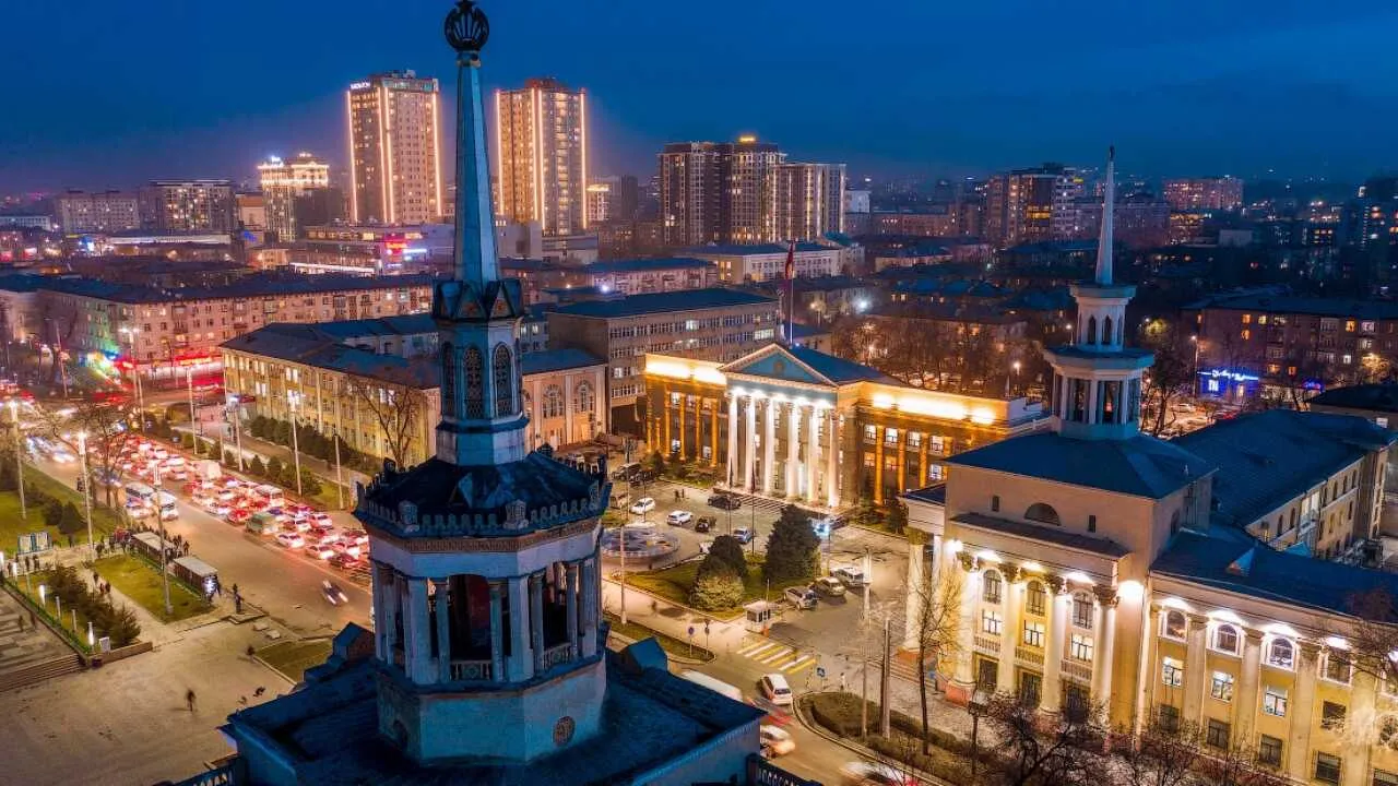 Bishkekda kafe va restoranlarga kechasi ishlash taqiqlandi