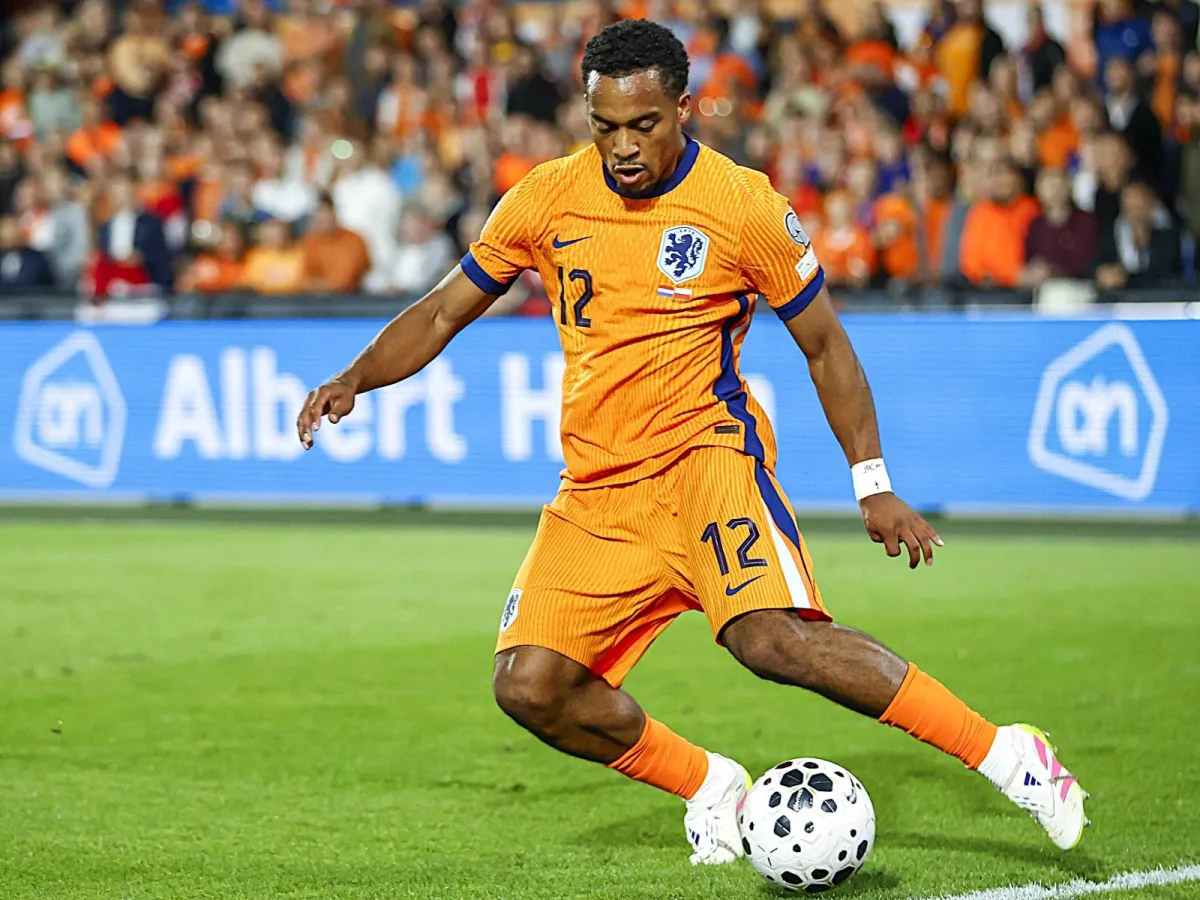 Arsenal Niderlandiyalik futbolchini nishonga oldi