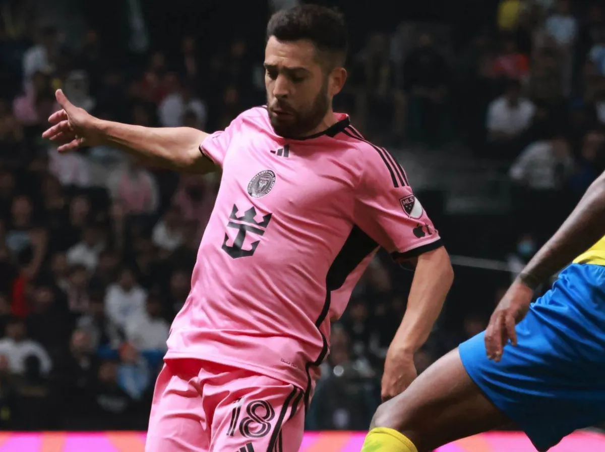 Jordi Alba: Messi bilan ketishi haqida gaplashmadik