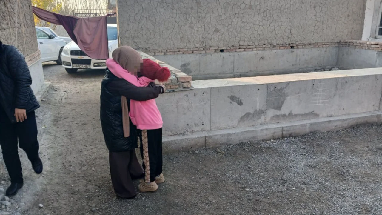 Farg‘onada 10 yoshli qizcha MIB orqali onasiga qaytarildi
