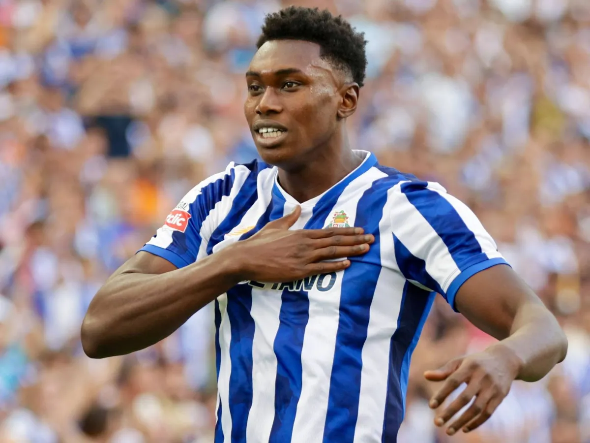 Tottenhem "Portu" forvardini nishonga oldi