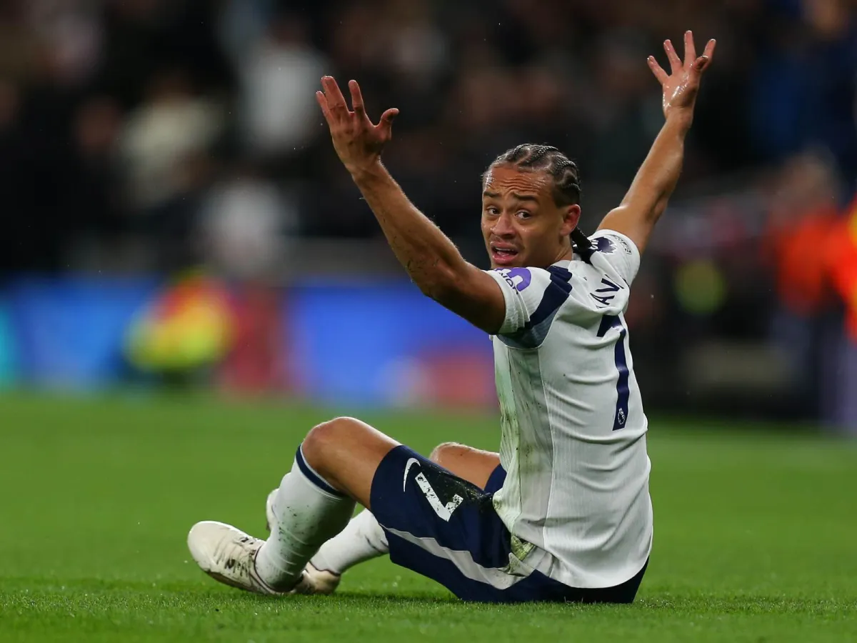 Frank Xavi Simonsni asosiy tarkibda nega tushirmadi?