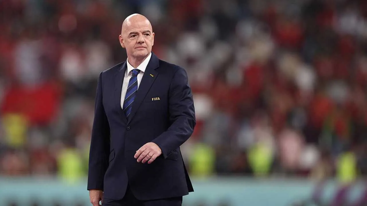 FIFA rahbari Livan fuqarosi bo'ldi