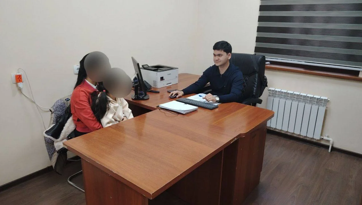 Qizaloq onasi tarbiyasiga olib berildi