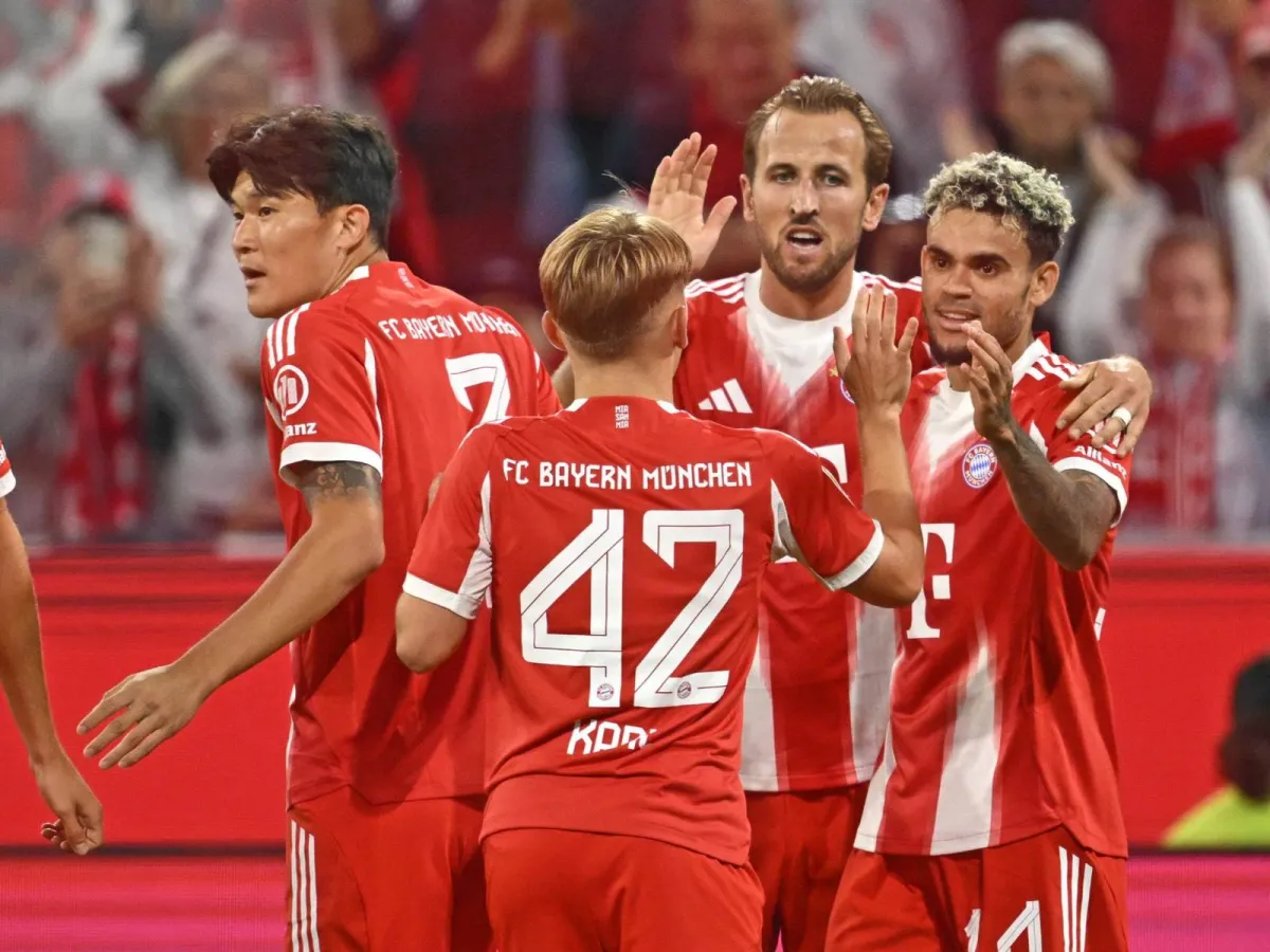 Bavariya - Sankt-Pauli o'yini: Kane va Kimmiх asosiy tarkibda