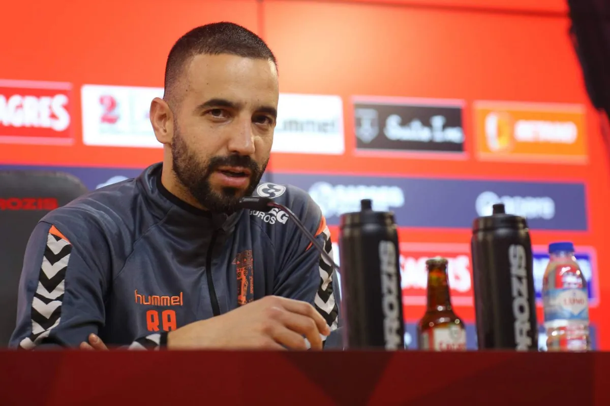 Amorim jurnalistlar savoliga keskin javob berdi