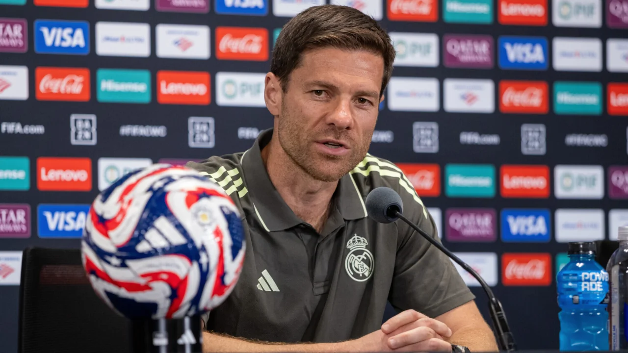 Xabi Alonso hakam qarorlariga qattiq e’tiroz bildirdi