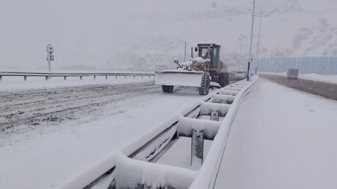 Qamchiq dovonida yomg‘ir-qor xavfi sabab ogohlantirish berildi