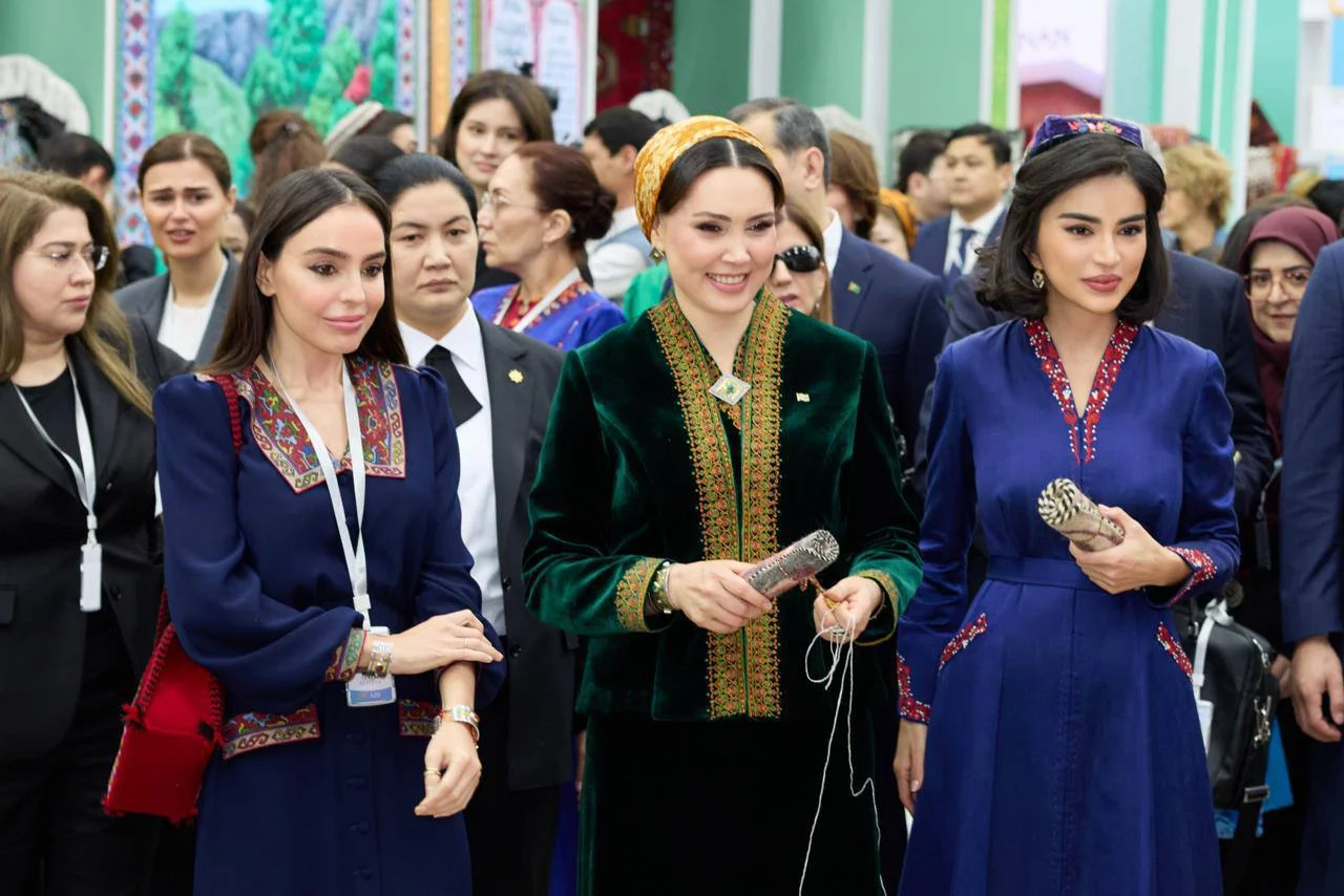 Saida Mirziyoyeva Avaza forumida xotin-qizlar haqida nutq so‘zladi