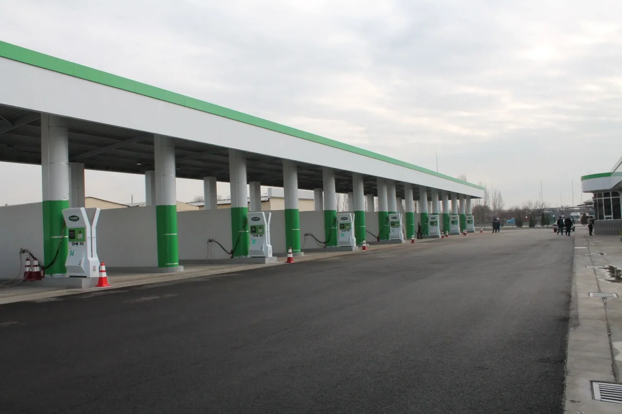 O‘zbekistonda metan "zapravka"lari vaqtincha to‘xtatiladi