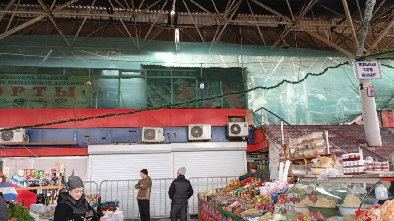 Toshkentdagi «Aviasozlar» bozoridagi yong‘indan keyin savdo davom etmoqda