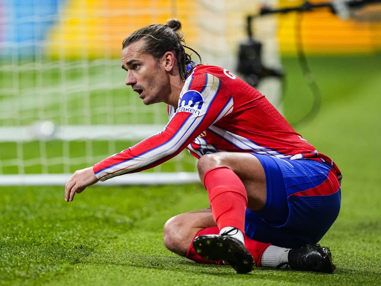 Simeone Grizmannni e'tirof etdi: U abadiy futbolchi