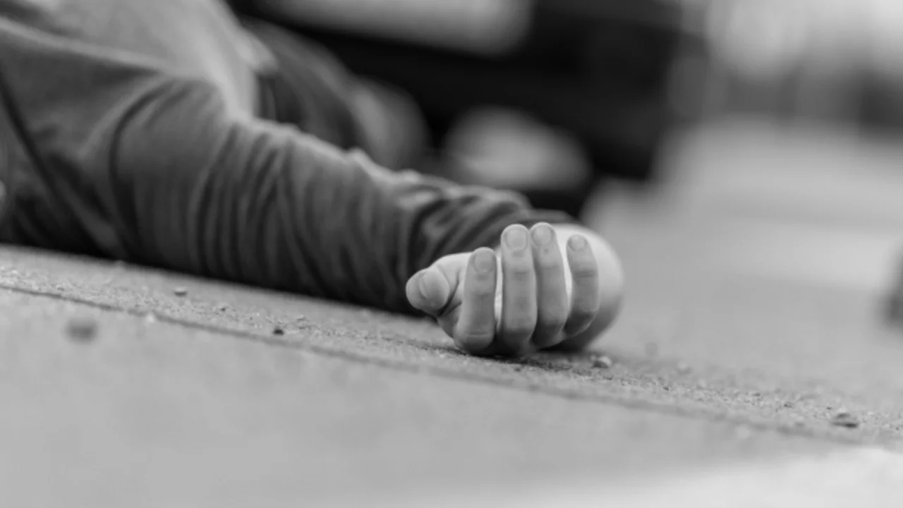 Bekobodda shov-shuvli YTH: IIO xodimi 43 yoshli erkakni Nexia'da urib o‘ldirdi