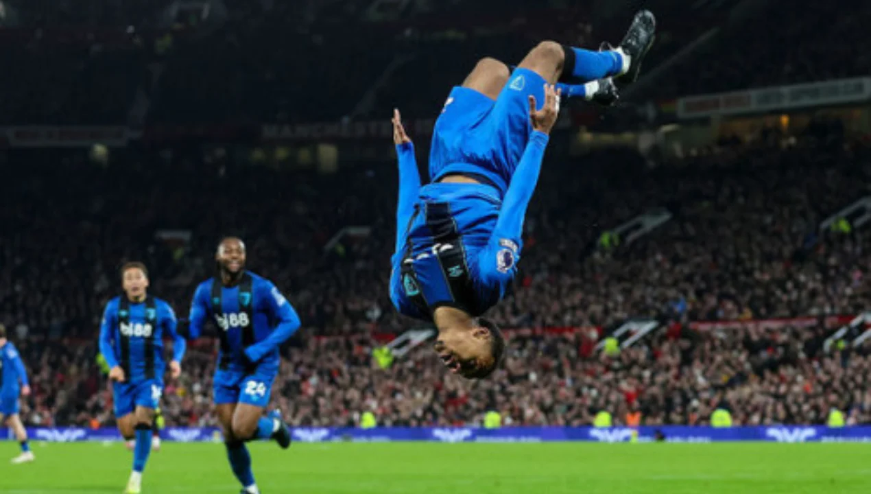 Premer-ligada porlayotgan, grandlar e’tiboridagi to‘rt himoyachi...