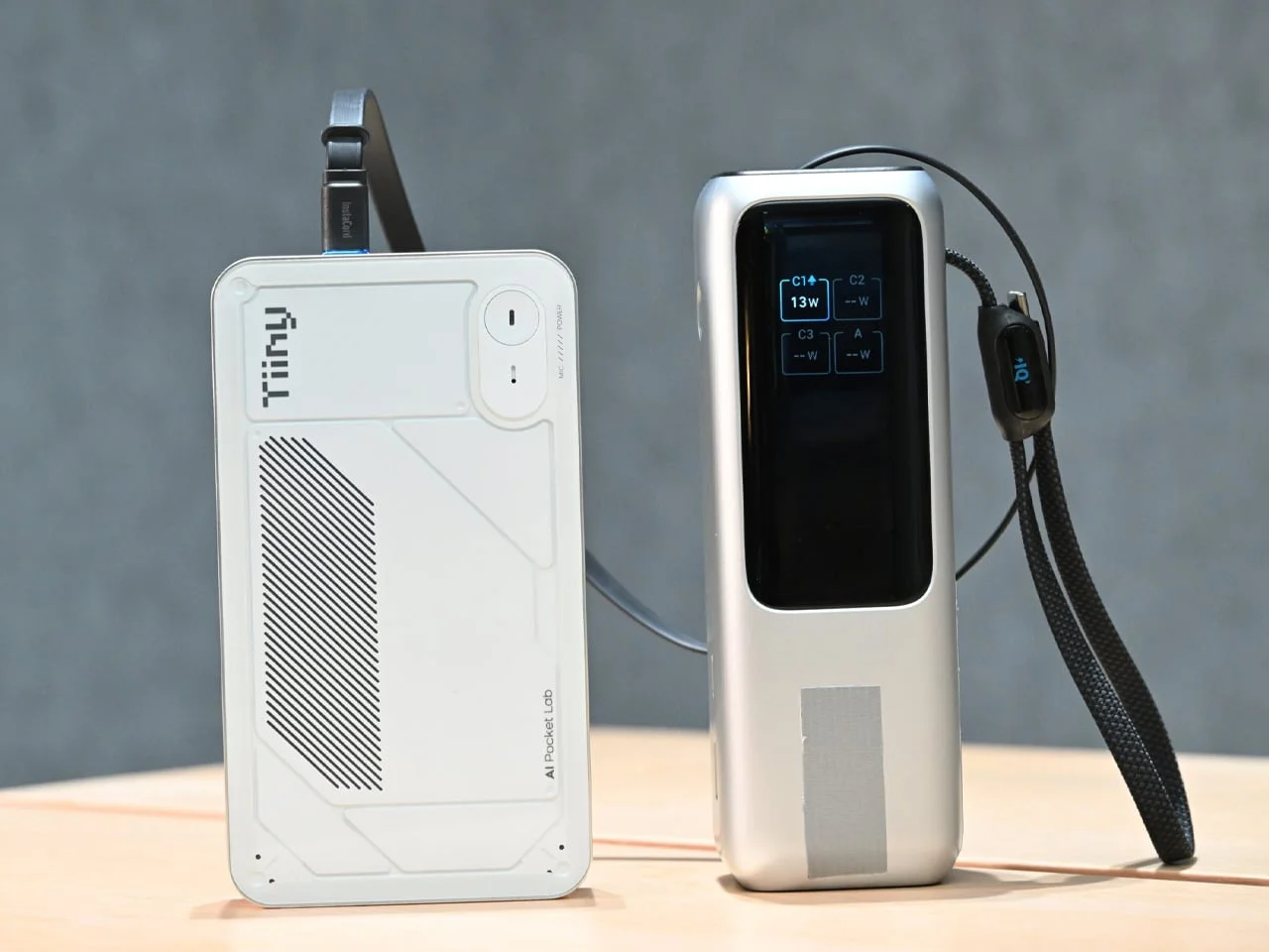 Pocket Lab — cho‘ntakka sig‘adigan qudratli shaxsiy SI-kompyuter