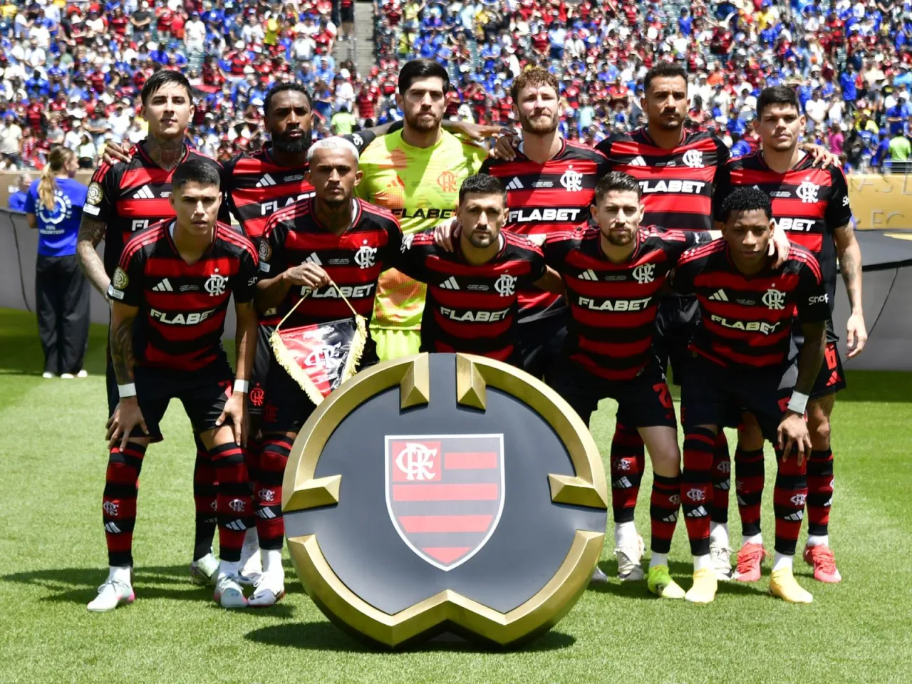 Flamenogo murabbiyi PSJ hujumini to'xtatish rejasini aytdi