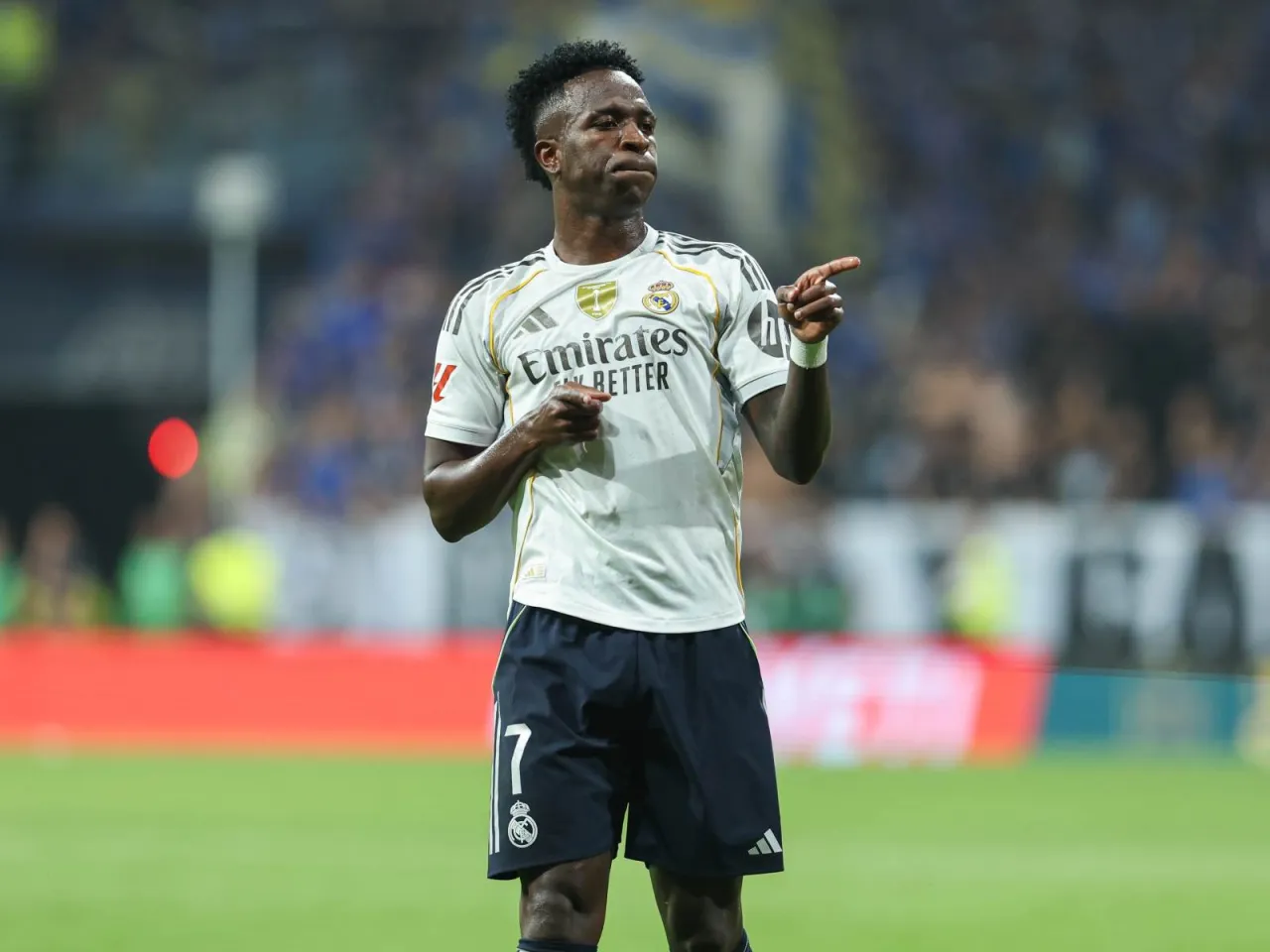 Dmitriy Bulykin Vinisius Juniorning xatti-harakatini baholadi