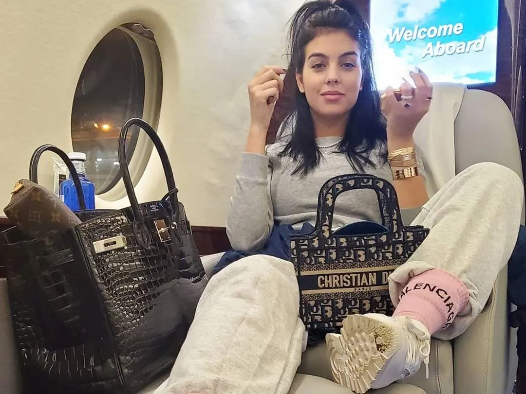 Jorjina Rodrigez Ronaldu bilan ilk tuyg'ularini aytib berdi