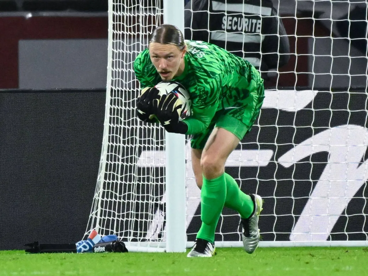 Eduard Mor Safonov yutug'ini Rossiya futboli top-3iga kiritdi