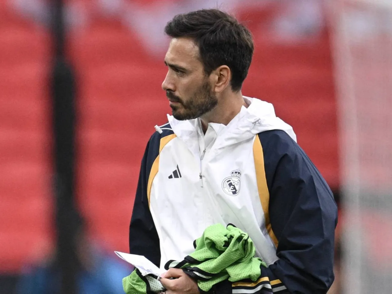 Davide Anchelottini «Rayo Valyekano» murabbiylar shtabiga chorlamoqchi