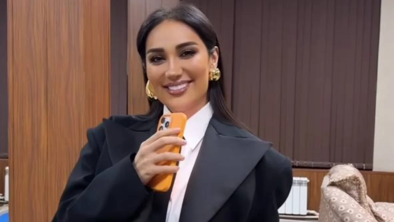 Munisa Rizayeva “Setora” guruhi konsertida kutilmagan duet ijro etdi