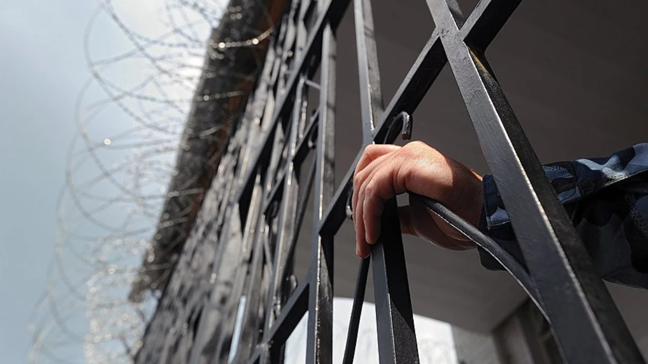 Rossiya uch nafar o‘zbekistonlik mahkumni terakt rejalashtirganlikda ayblamoqda