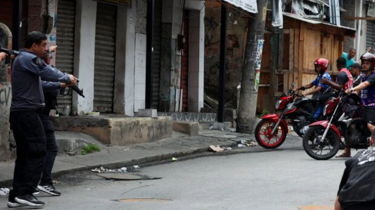 17 soatlik otishma: Braziliya tarixidagi eng qonli politsiya reydi