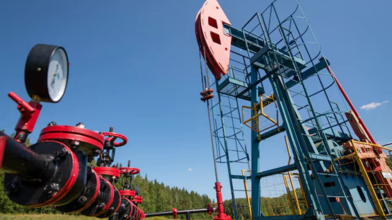 AQSh Venesuela yaqinida tankerni to‘xtatdi: Neft narxlari oshdi