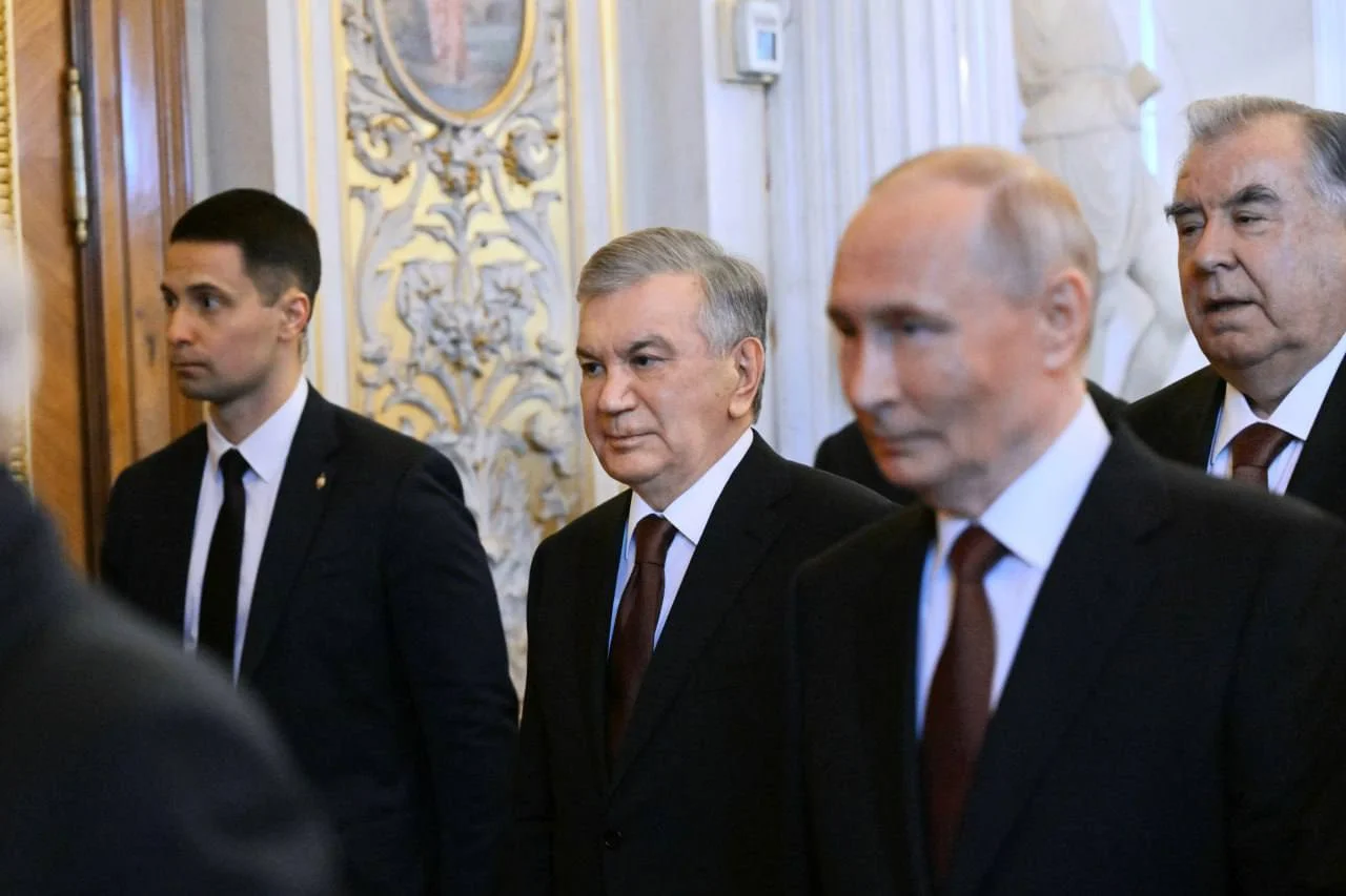 Shavkat Mirziyoyev Sankt-Peterburgda «Ermitaj» muzeyiga tashrif buyurdi