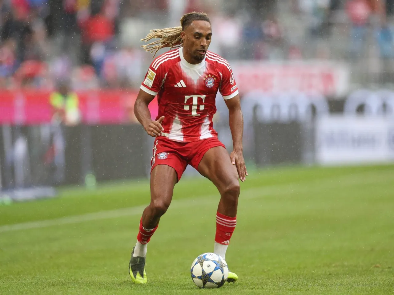 Galatasaray Bavariya himoyachisi Sasha Boeni transfer qilmoqchi